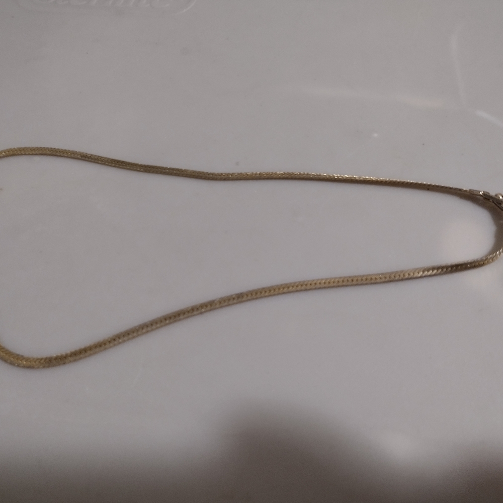 Elegant Gold Necklace